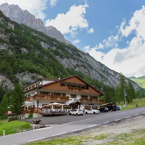 & Ristorante Dovich Malga Ciapela