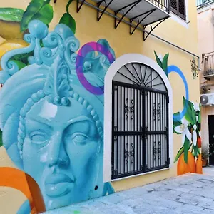 https://cortile-dei-giusti.palermohotels.org
